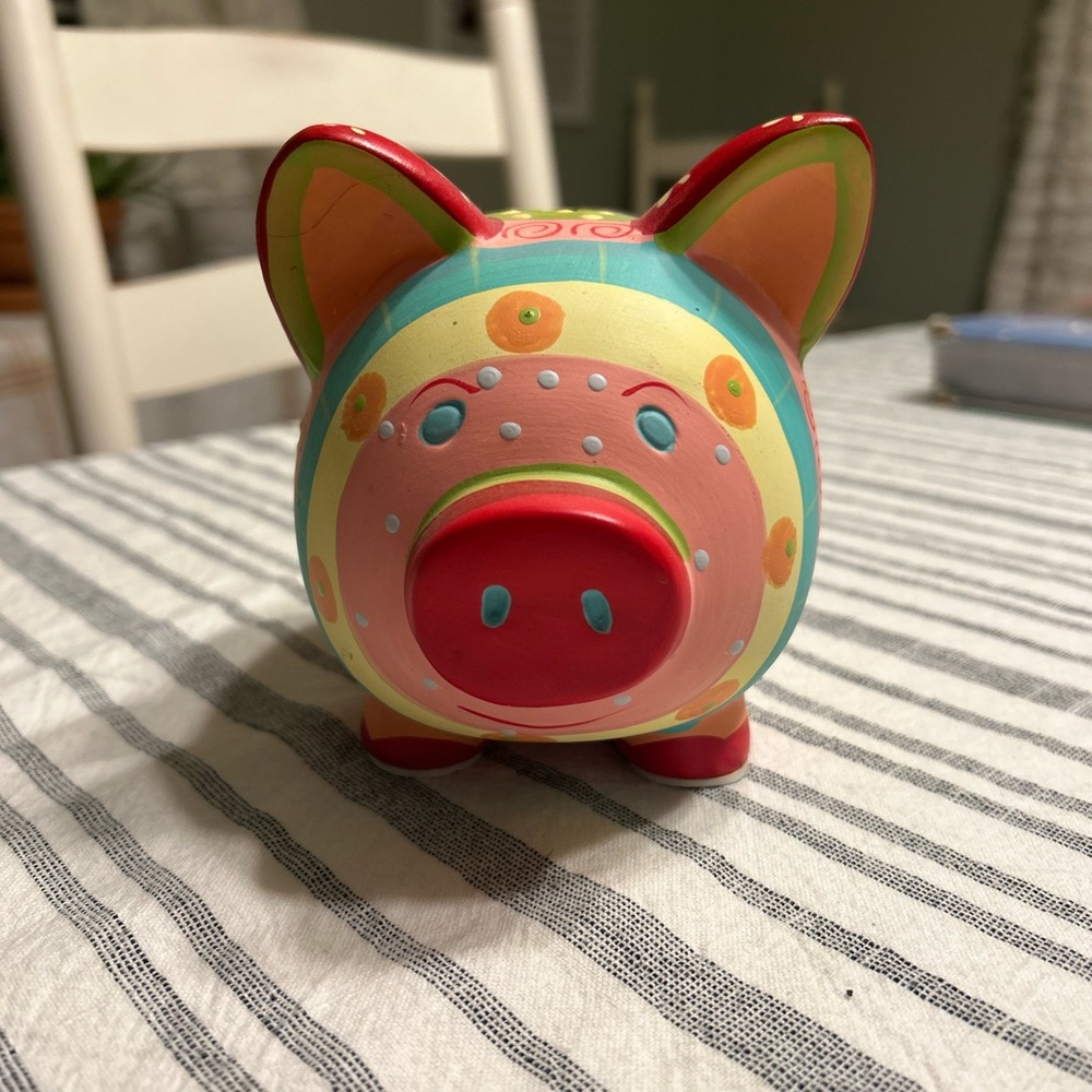 Cute piggy bank!